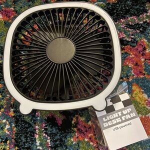 USB Powered Black and White Desk Fan